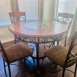 Dining Room Table and Chairs