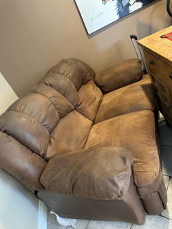 Loveseat recliner