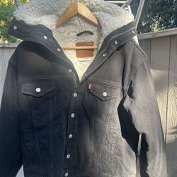 LEVI’S JACKET 
