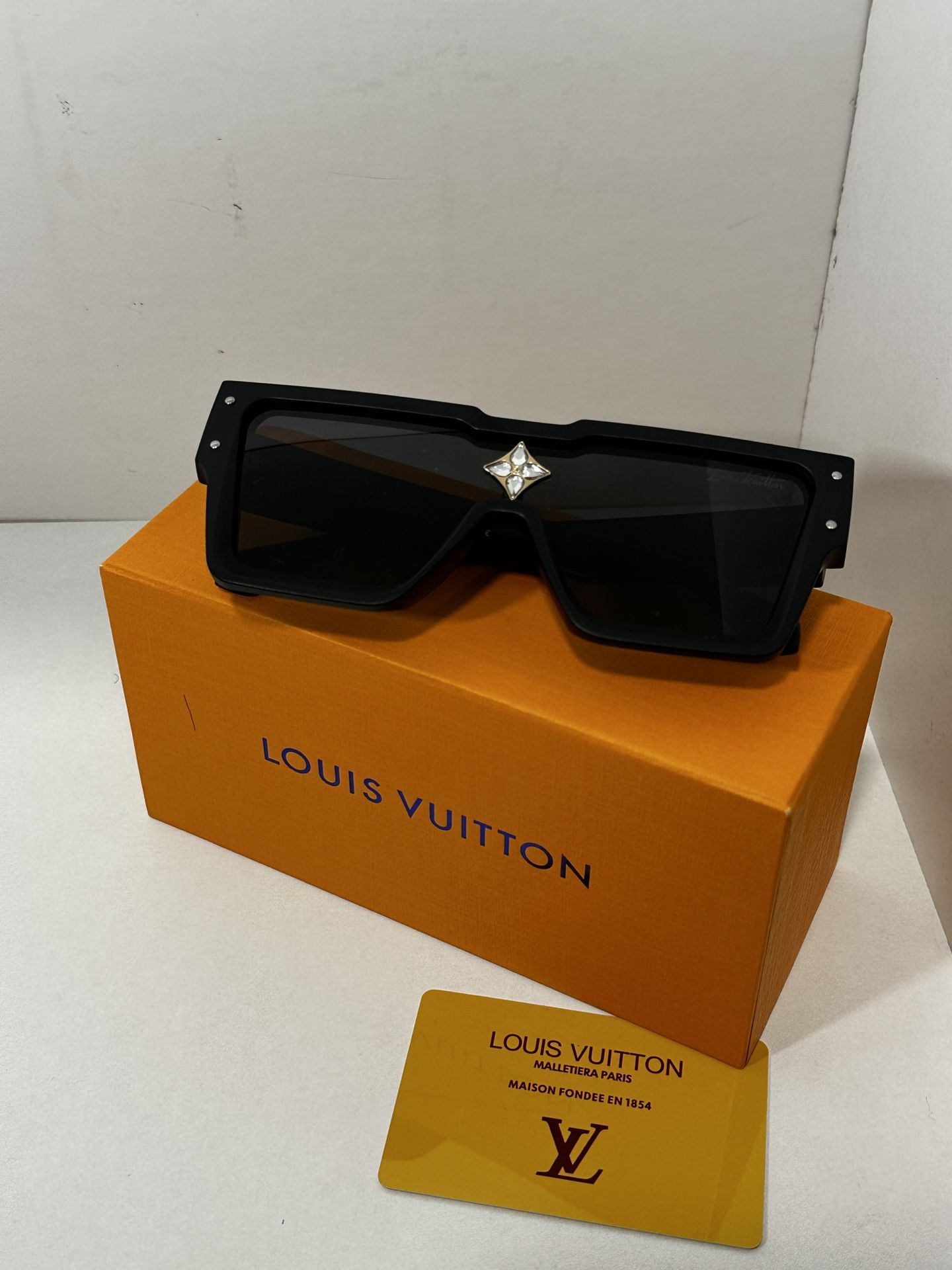Louis Vuitton Cyclone Sunglasses