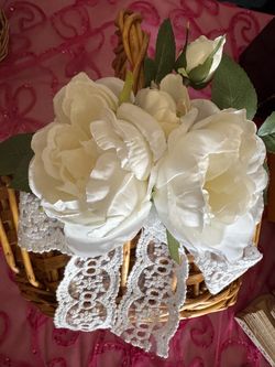 Floral favors basket