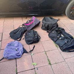 Varías Mochilas 🎒 De $20 $15 $10 $5