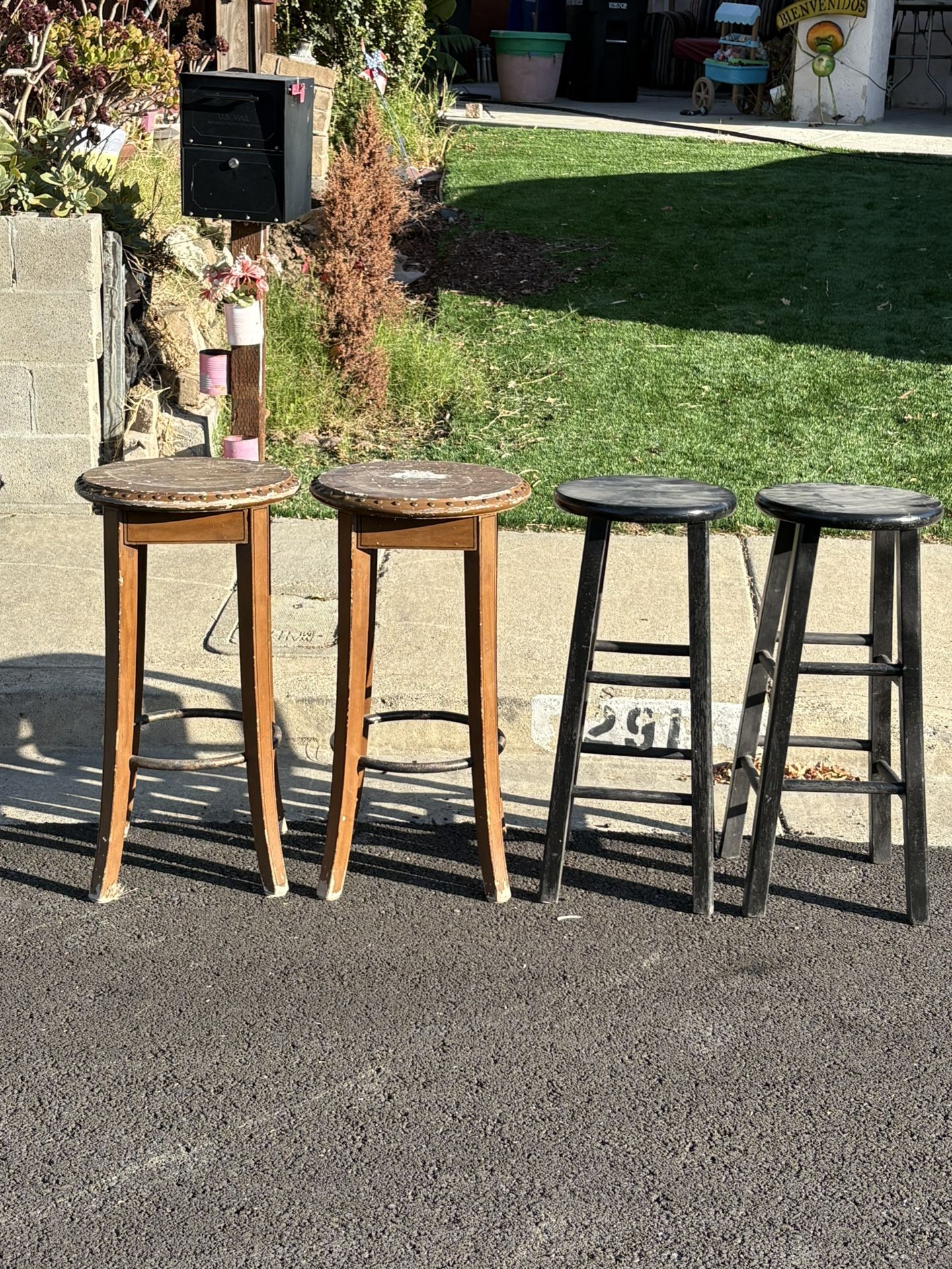 FREE Wooden Stools FREE