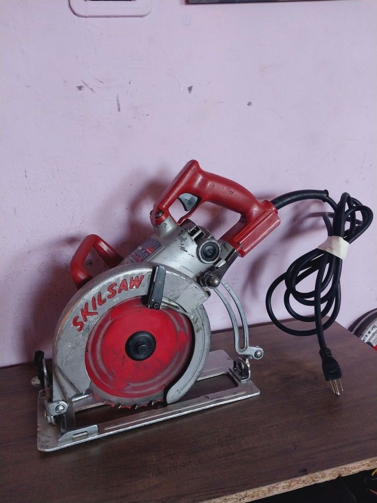 SKILSAW ELÉCTRICA