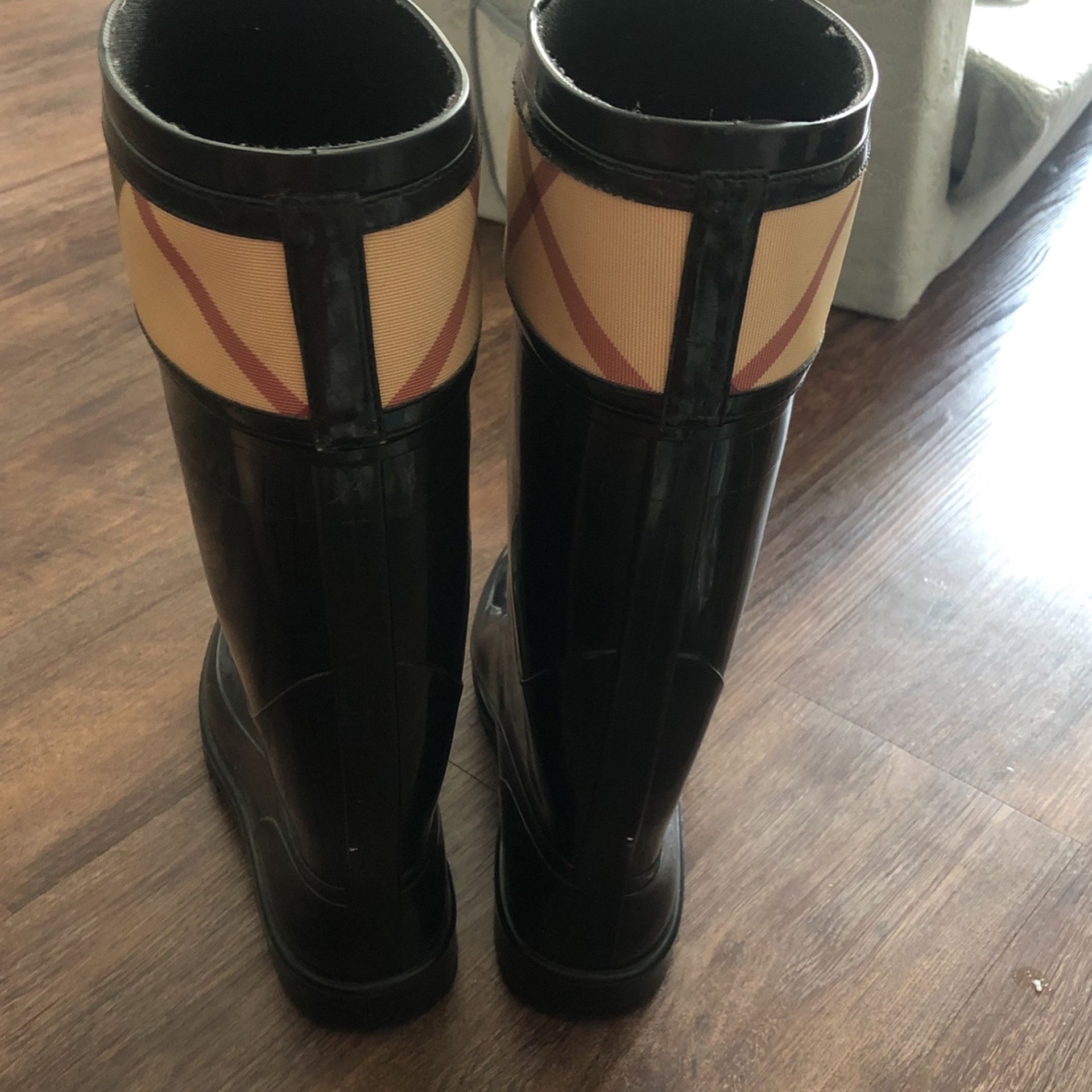 Burberry Boots