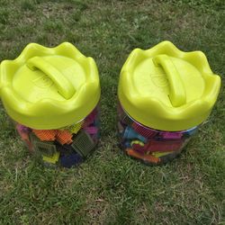 B. toys – Bristle Block – Stackadoos 