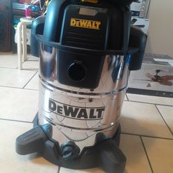 Dewalt Vacuum 