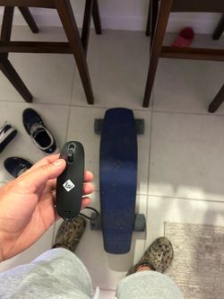 Lou electric skateboard 21mph