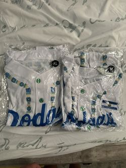 Exclusive Salvadoran Heritage Night Dodgers Jersey