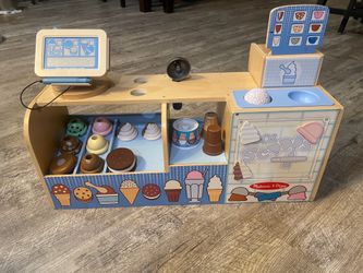 Melissa & Doug Toy Ice Creamery
