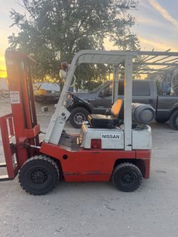 Nissan Forklift 