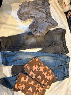 #36 FREE Boys Pants and Shorts Bundle Size Small or 6/7