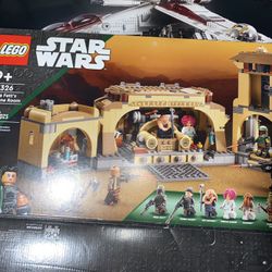 LEGO STAR WARS BOBA FETT’S THRONE ROOM 75326 (700+ PIECES)