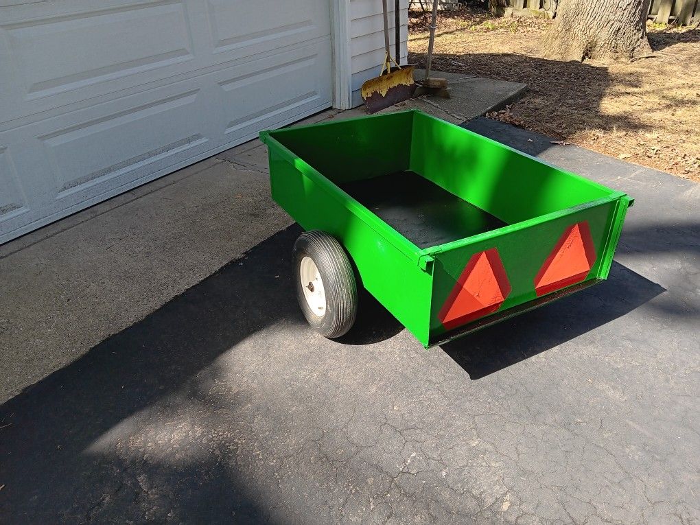 Tilt/Dump Trailer 