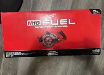 Milwaukee 2930-20 M18 Fuel 7-1/4" Rear Handle Circular Saw Tool