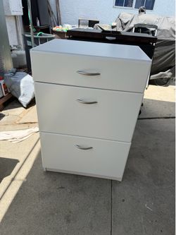 3 drawer white cabinet dresser !