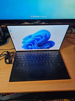 Dell XPS Touchscreen PC.  i7-1185G7-3.0GHz-CPU. 16GB Ram. 512GB m.2 SSD.