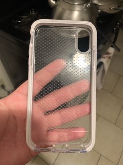 iPhone XR white tech 21 case