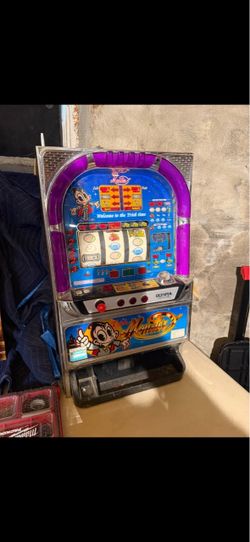 2 Slot machines