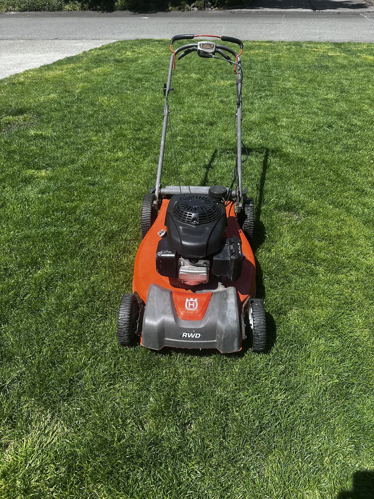 Husqvarna RWD Mower Honda Engine
