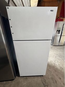 Ge refrigerator 28"Width white