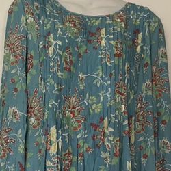 NEW S,M,XL Gorgeous Top/Dress SALE ONLY $10 Each 🍀