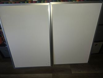 2 whiteboards