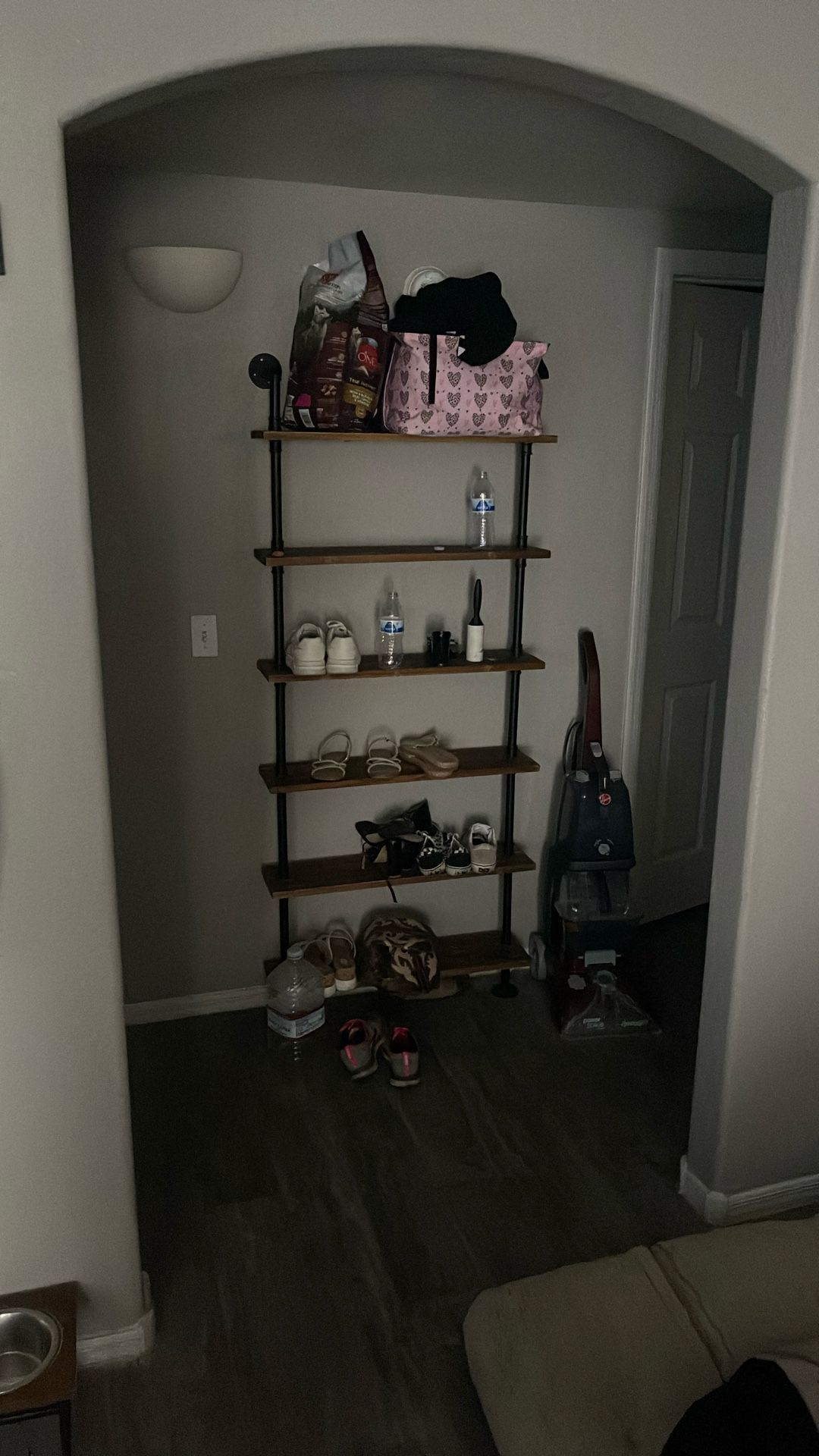 Shelf / Bookshelf
