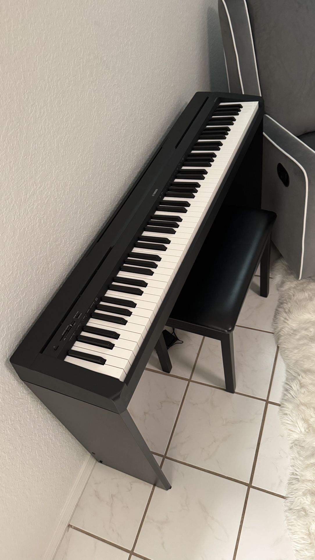 Piano- Yamaha P-145 B Home Bundle
