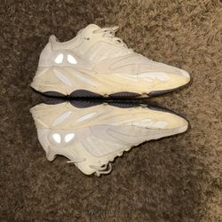 Yeezy Boost 700