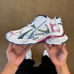 Balenciaga Runner Sneakers Men’s 10 White/Green/Blue/Pink – New with Box