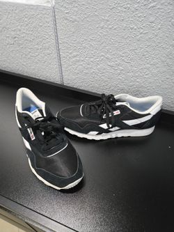 Reebok Tennis Shoes 11 Size