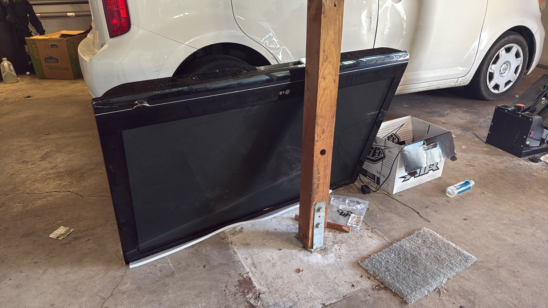 2008 LG 50 inch plasma Tv