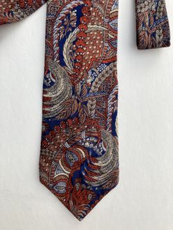 Guy Laroche PARIS 57”Men’s Tie All Silk Made In USA