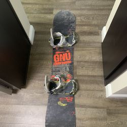 GNU Snowboard Size 156 Wide Version 