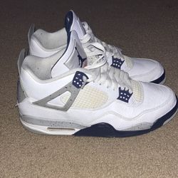 Jordan 4s