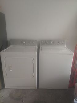 Maytag washer/ dryer set