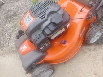 Husqurvanna self propelled all wheel drive