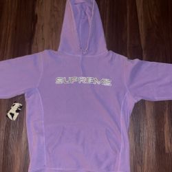 Supreme hoodie ( read description)