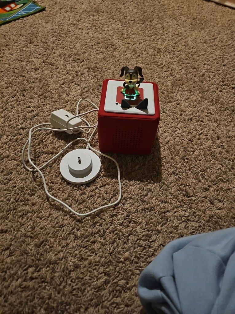Red TONIE Box
