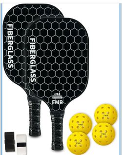 Pickleball Paddles Set of 2 with 4 Balls