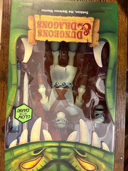 Dungeons & Dragons Dekkion Skeleton Warrior Action Figure