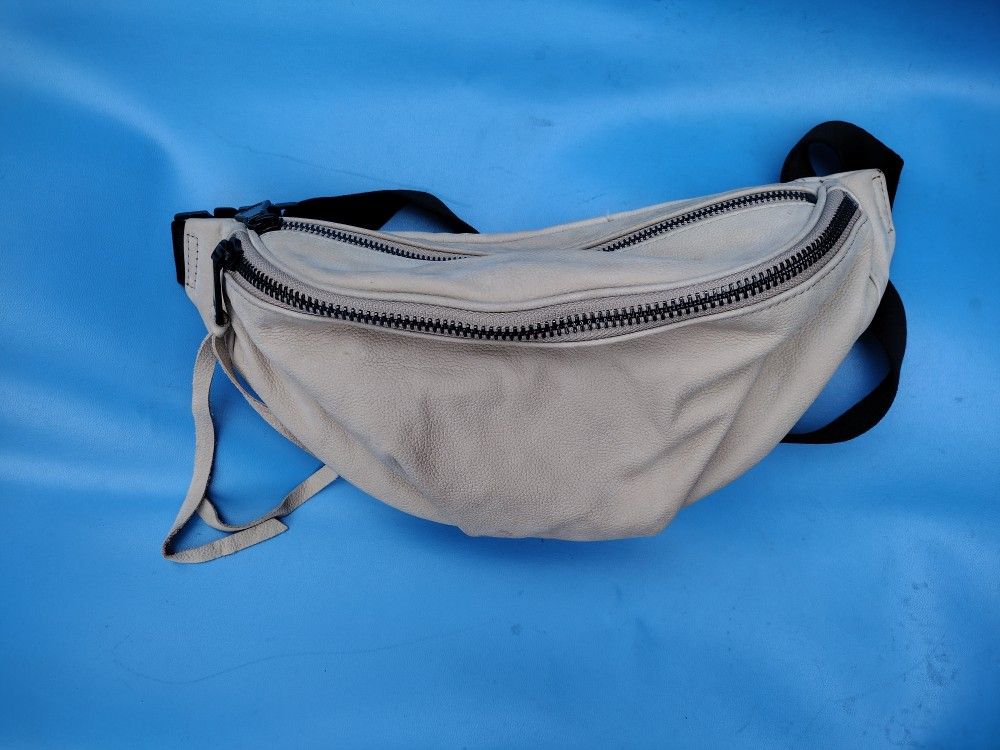Designer Aimee Kestenberg Leather Fanny Pack 