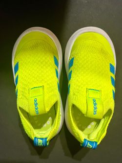 Toddler adidas size 9