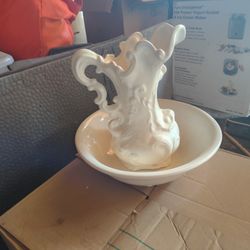 14 Inch Pitcher And Basin