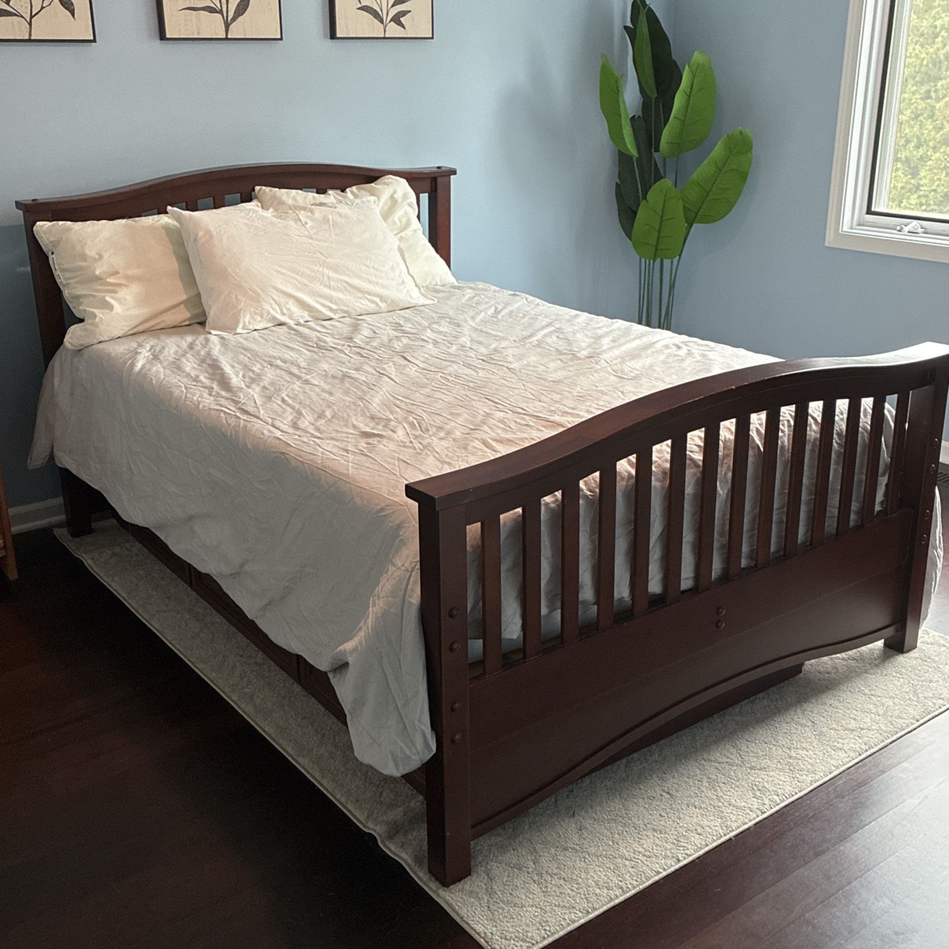 Queen Bedroom Set For Sale