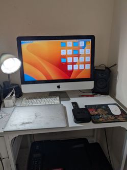 Apple Tech & Production Gear Bundle - 21.5" iMac 4K, Apple TV 4K, Macbook
