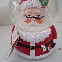 Christmas Snowglobe Santa Musical