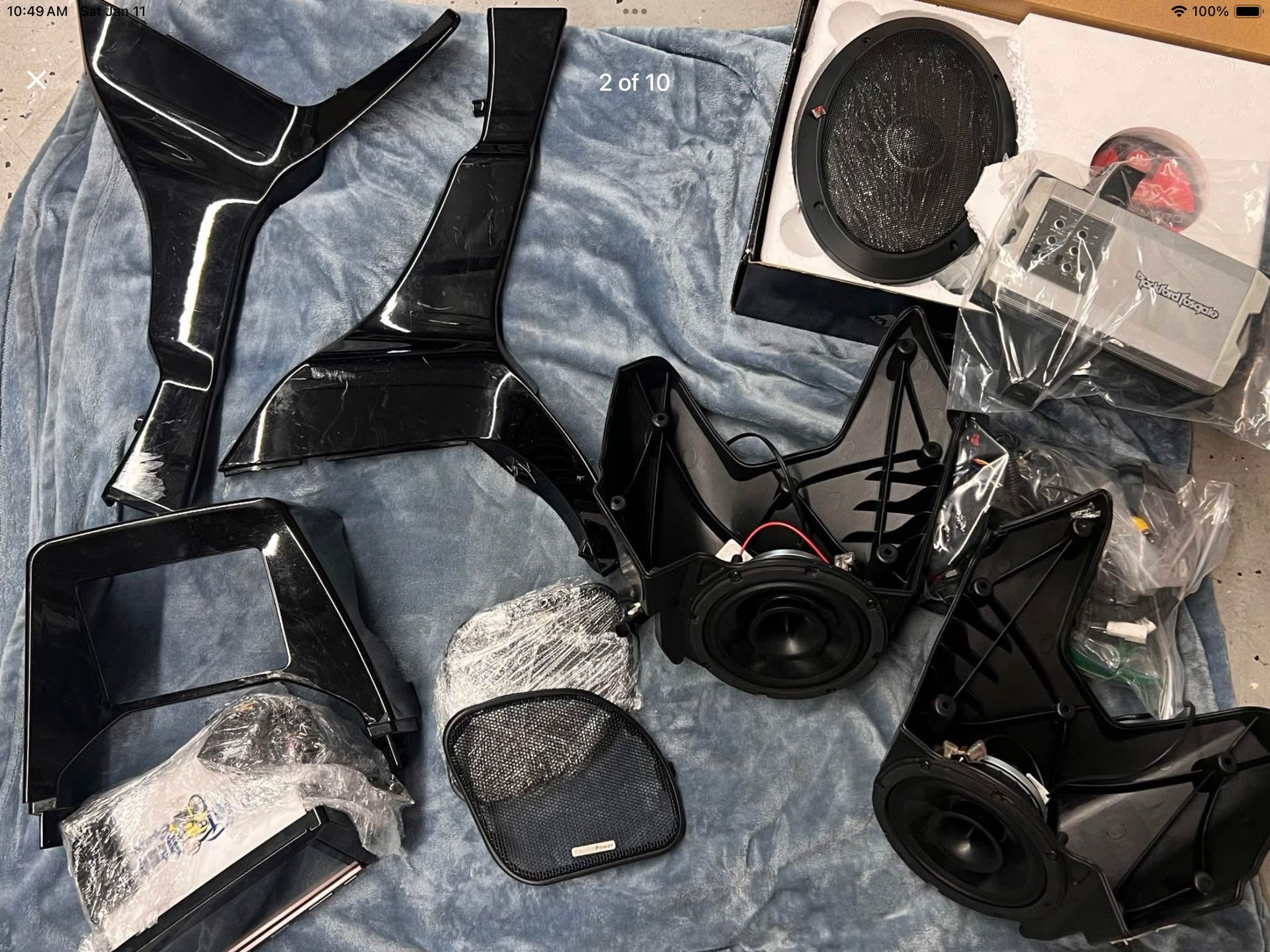 Harley Bagger Audio Set-up with CVO Fairing Spoiler Includes: fairing speakers Rokform Fosgate 6x9 Speakers 2-way Power T1692(brand new) CVO lower fa