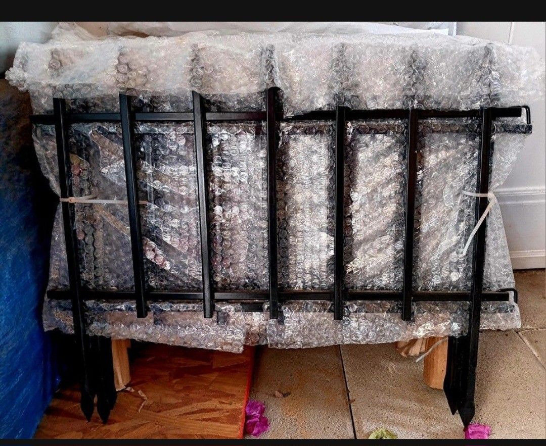 Metal Decorative Garden Fence 5 Panels